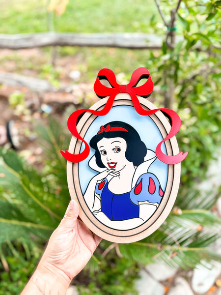 Coquette Character Frame